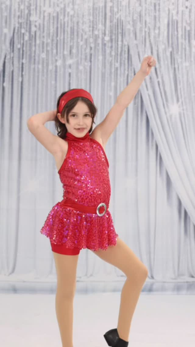 Look at our gorgeous dancers! Thank you @patkenphotographer for these amazing photos! 💜👑
#loyaltoroyal #rdcforever #discoverbabylon #longislanddancestudio #royaldancestudio