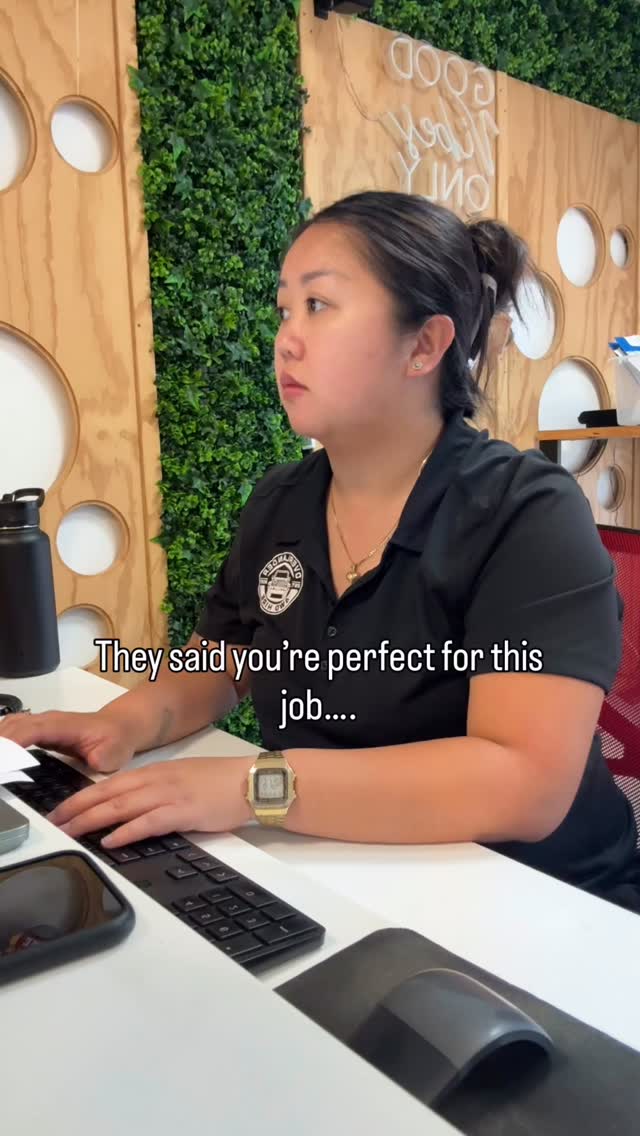 __Job description: “variety of tasks” apparently includes this 😂
#toyotahilux
#funny
#fyp
#4wd
#short