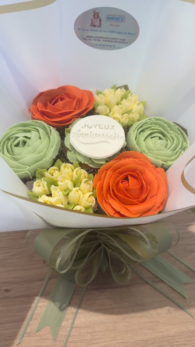 #bouquetdecupcakes #angiescupcakes77 #cupcakebouquet