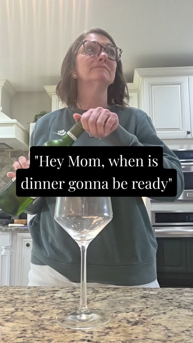 I mean, im a gourmet cook. đŠâđł
#whatsfordinner #wine #momlifebelike