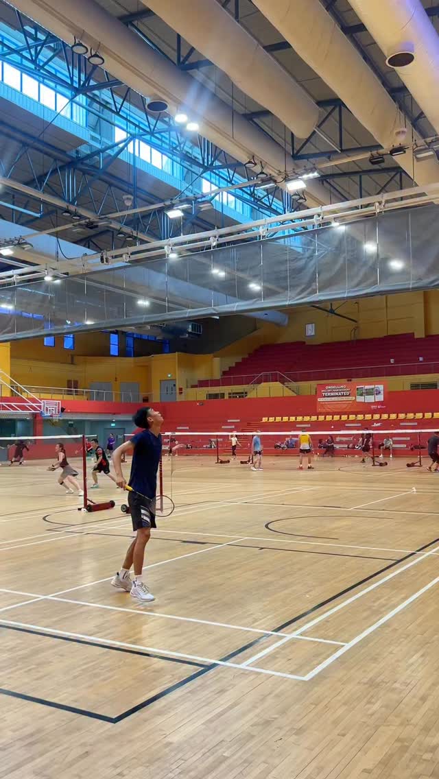 Recommend 5mins of training these drills daily to see long term improvement 😎
#singaporebadminton #badmintonplayer #sgbadminton #badmintonskills #badmintontips