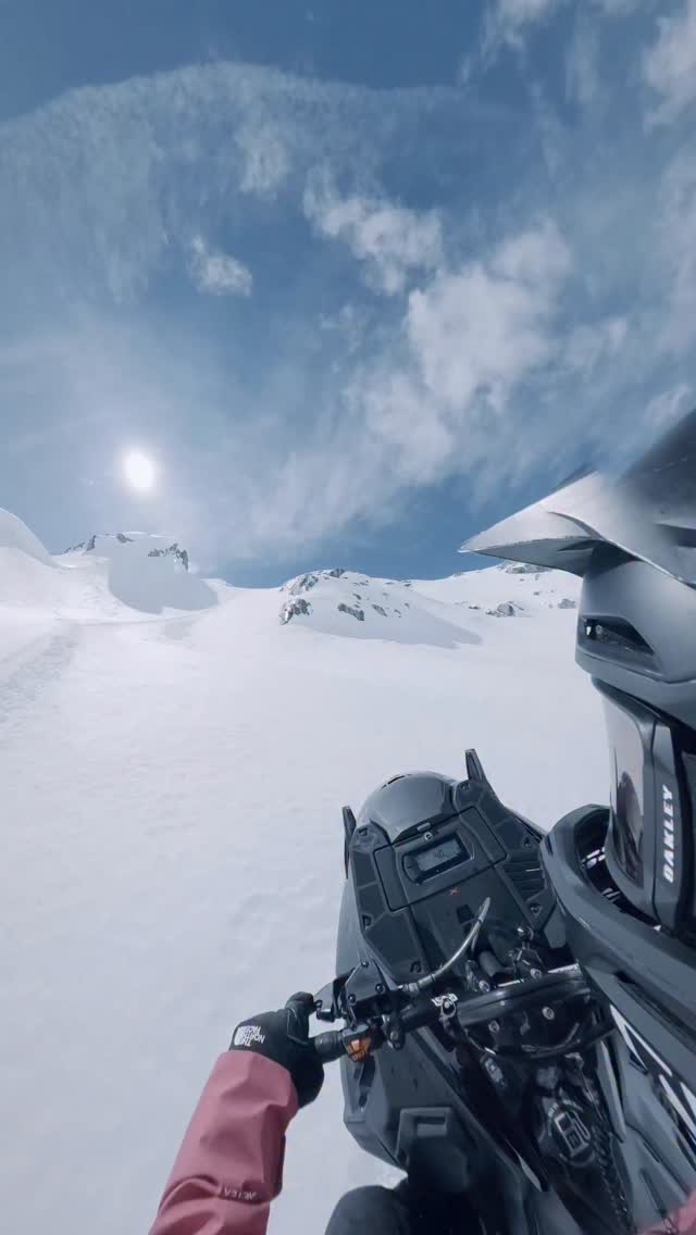 Following @sage_cattabriga_alosa in the big country.
#NeverStopExploring
@thenorthface_snow
@goprosnow
@garminoutdoor