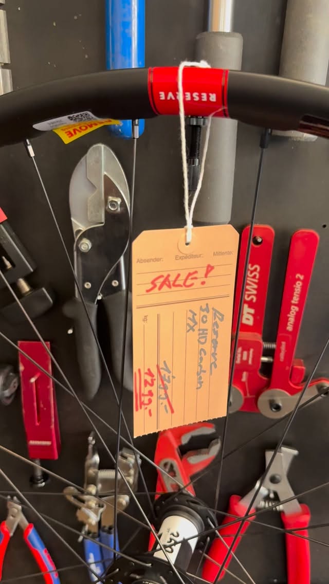 i can offer you a crazy 30% discounted price on a limited stock of @reservewheels carbon and alloy wheelsets in diffrent configurations 🙌🏻 send me an ✉️