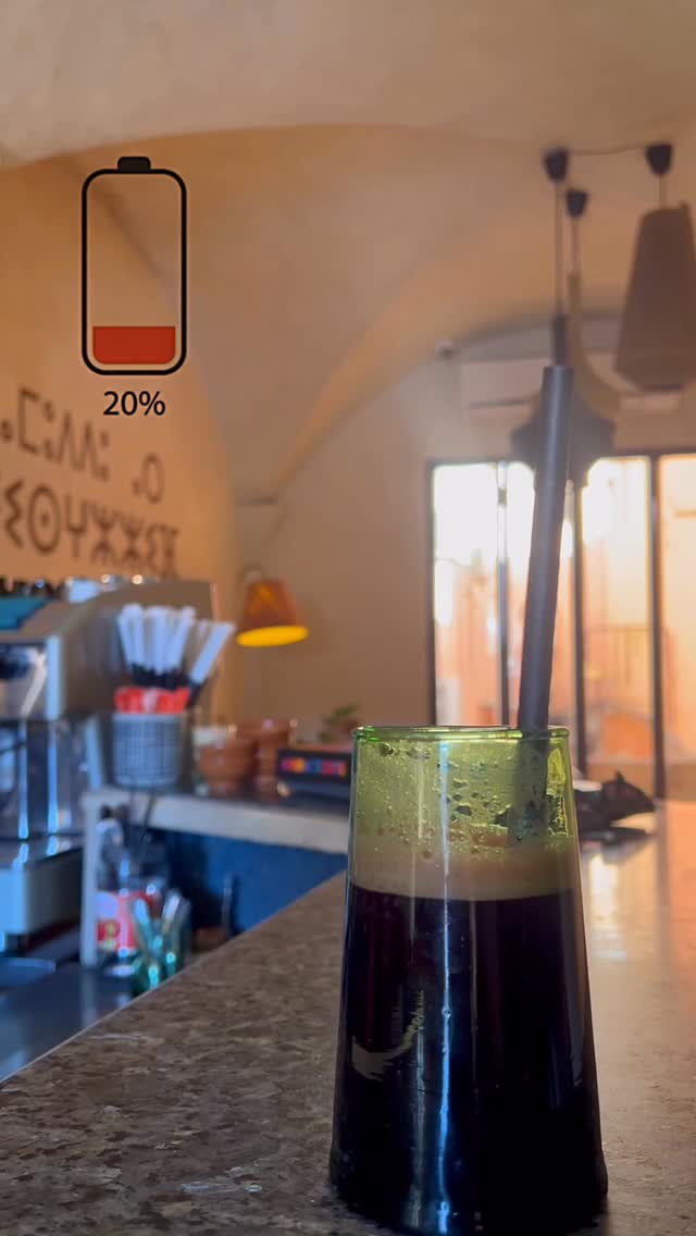The more you drink, the more you glow.
BLACKCHICH keeps the energy flowing. 🔋✨
Sunlit flavors, fresh colors — a perfect moment at BLACKCHICH. 🌿✨
Voted Best Camel Burger in Town!
A new kitchen concept to travel across Africa.
Open daily
12PM — 10PM
📍 1 Derb Nakouss, Riad Zitoun El Jdid, Marrakech Medina
📞 +212 (0) 6 67 87 10 92
✉️ blackchich01@gmail.com
🌐 blackchich.com
Member of @amazozgroup
#BLACKCHICH
#MarrakechVibes
#RooftopMood
#africanrestaurant