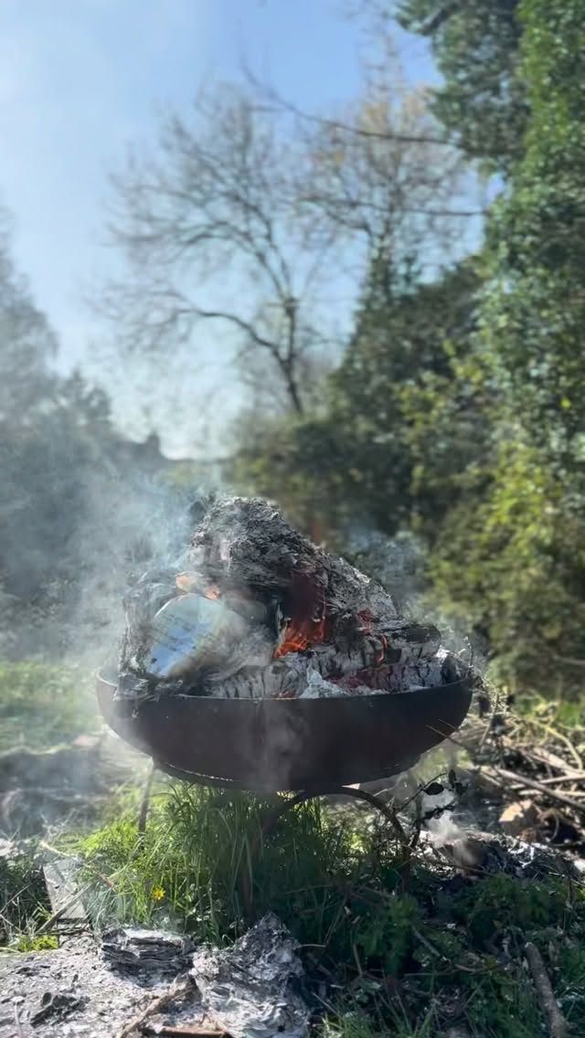 Feeling so much appreciation for friendships & safe spaces to learn & grow.
This last year, the integration, care & witnessing of really gritty uncomfortable aspects of myself that were too painful to feel before, have come through the blessings of close friendships.
Being held, seen and experiencing safety through change, healthy dialogue, accountability & unconditional love has meant the world to me.
Community, the feeling of belonging, of connection & conscious, intentional support are so important to us all as we walk this life.
Thank you so much to those who have been just that for me and for others ❤️
#frienship #unconditionallove #community