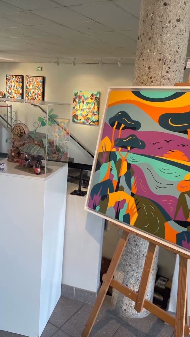 🎨 Encore 2 jours pour profiter de l’exposition au centre culturel Rachel Félix de Montmorency (95), je serai sur place samedi 11 avril jusqu’à 19h. 🙌
.
•
•
•
•
•
#exposition #montmorency #centreculturelrachelfelix #50nuancesdemarguerite #maguyvaz