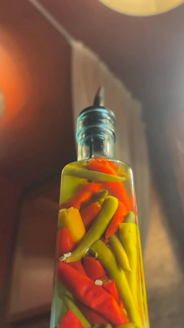 Introducing Chef Q’s Brand New Hot Pepper Vinegar! 🔥🔥 Pairs perfectly with our Collard Greens.