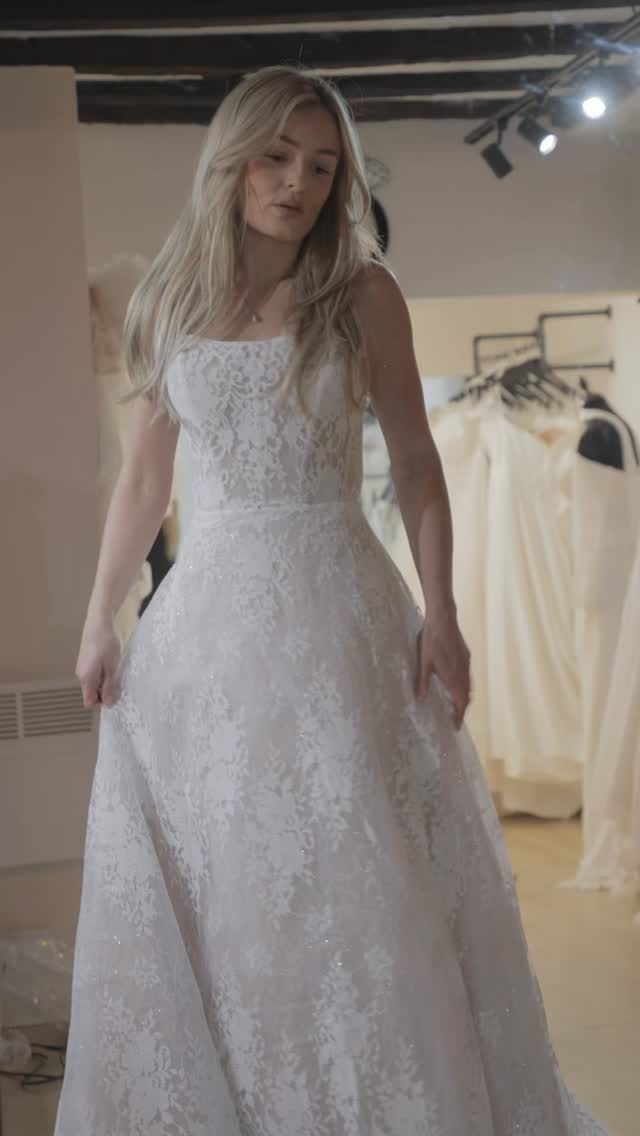 POV: you walked into Vows Bridal, Wakefield… and found the one 😍🤍
At Vows Bridal, it’s not just about finding a dress… it’s about the whole experience 🤍✨ From the first try-on to that ‘YES!’ moment, we’re with you every step of the way 💫
#VowsBridal #SayYesToTheDress #BrideToBe #TheOne #bridalvibes