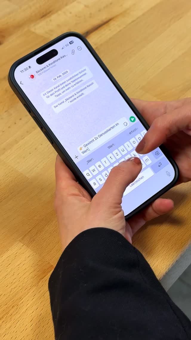 🎉 Wir sind zurück auf WhatsApp! 🥐✨
Ab sofort bekommt ihr wieder exklusive Einblicke aus unserer Backstube, aktuelle Angebote und könnt sogar bei Umfragen mitbestimmen.
👉 Zum Comeback verlosen wir 2x Genusskarten im Wert von je 50 €! 🎁
So könnt ihr teilnehmen:
✔️ Unseren WhatsApp-Kanal abonnieren (Link in Bio) 📲
✔️ Diesen Beitrag liken 👍
✔️ Formular ausfüllen ✍️
⏰ Teilnahmeschluss: 26.04.2026, 23:59 Uhr
Wir wünschen euch viel Glück und freuen uns, wenn ihr Teil unserer Raisch-Backfamilie seid! 💛
#whatsappchannel #raisch #konditorei #bäckerei #weareback
Disclaimer:
Teilnahme ab 18 Jahren. Der Gewinner wird nach Teilnahmeschluss ausgelost und per E-Mail benachrichtigt. Eine Barauszahlung des Gewinns ist nicht möglich. Mit der Teilnahme am Gewinnspiel erklärt sich der Teilnehmer damit einverstanden, im Falle eines Gewinns kontaktiert zu werden. Dieses Gewinnspiel steht in keiner Verbindung zu Instagram, Facebook oder WhatsApp und wird in keiner Weise von diesen gesponsert, unterstützt oder organisiert.