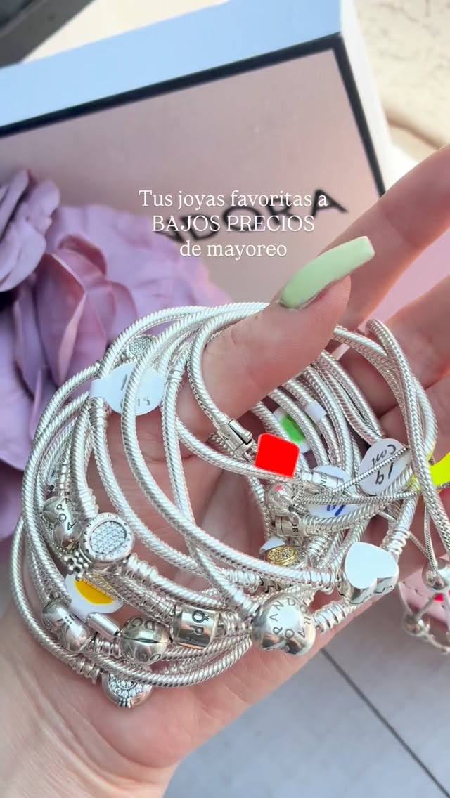 Las joyas que siempre quisiste ahora de mayoreo 🔥✨💖
.
.
.
#mayoreo #plata925 #platataxco #accesorios #charms