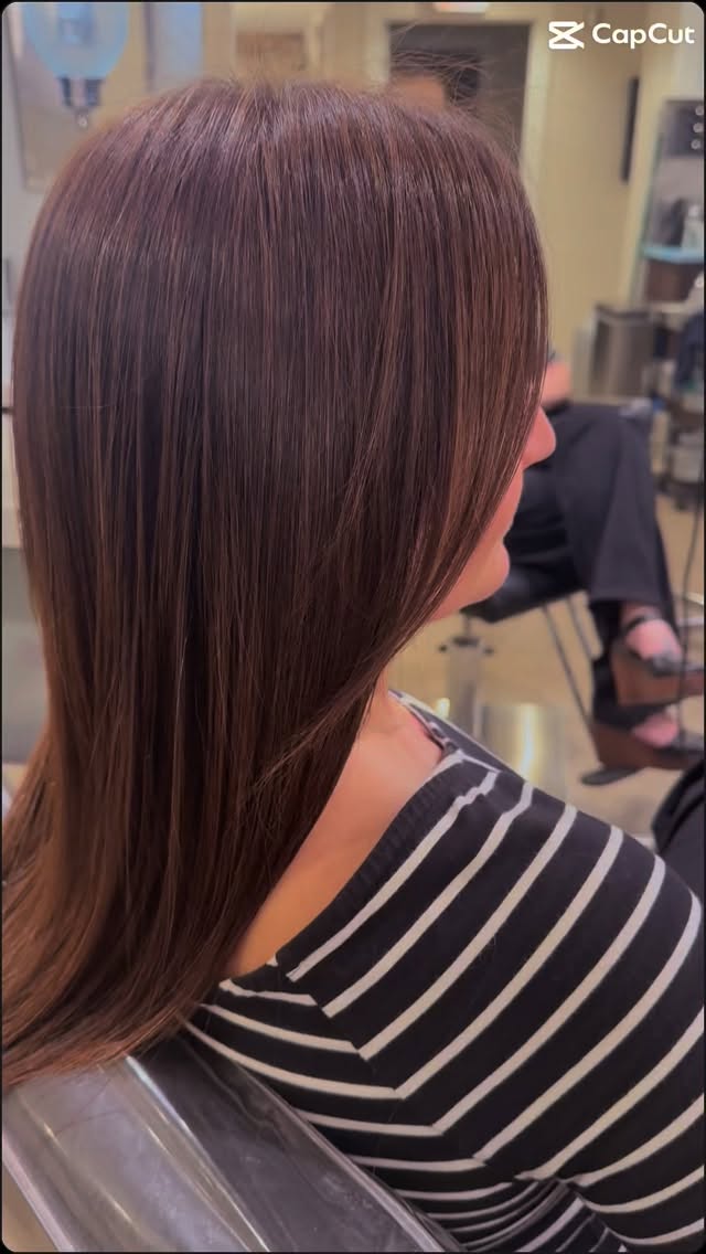A glimpse at last weeks’ looks… you don’t want to miss the end✨
.
Don’t miss out on YOUR hair transformation, call to book or make an appointment online!
**link in bio**
@mane_character18 @aliciascissorhands_ @aprilgodfreyhair @hair_by_marylynn @gemini_2266
.
.
.
#guilfordcthairsalon #guilfordcthairstylist #ctsalon #2026hairtrends #hairtransformations