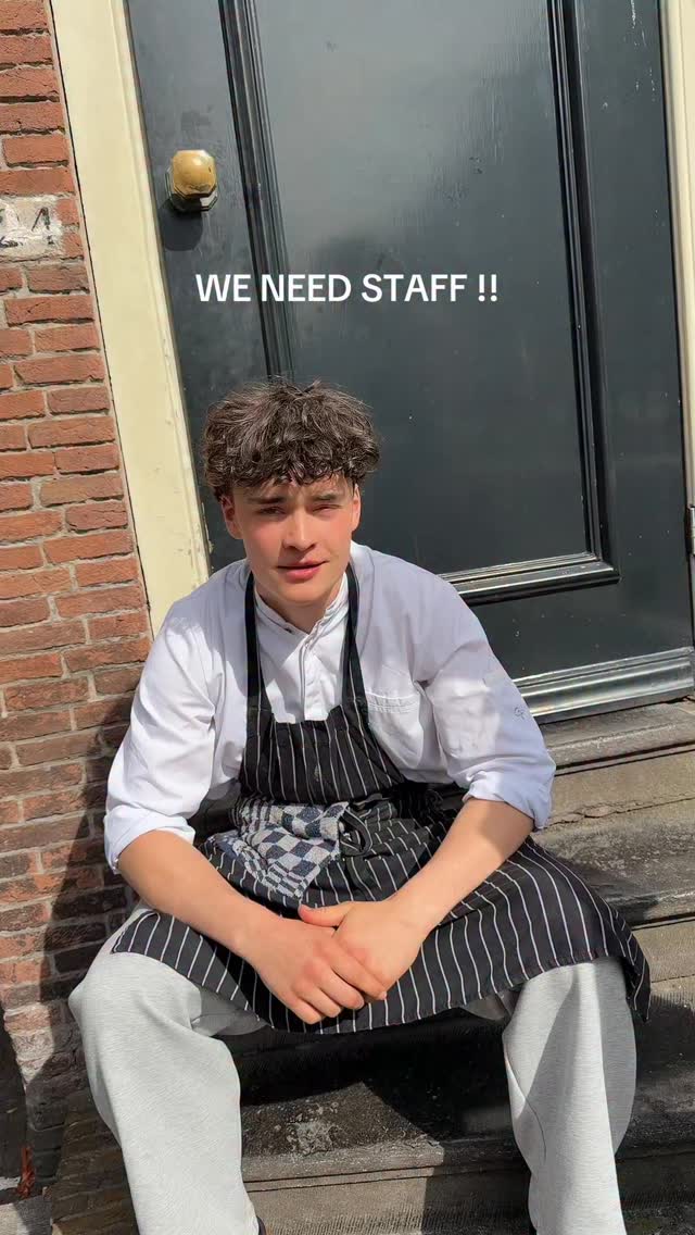 We’re on the lookout for a talented Chef de Partie to join our team 👨🍳✨
If you’re passionate about great food, thrive in a fast-paced kitchen, and take pride in your craft, we’d love to hear from you.
Come be part of something special 🍽️ send your CV to our mailadres