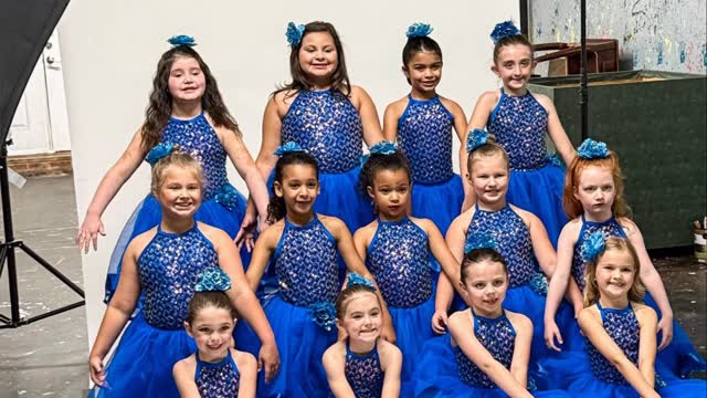 Recital picture weekend was so much fun.
We had Bluey helping keep our littles entertained, plenty of behind-the-scenes laughter, and the kind of fun chaos that somehow always makes the best memories.
A big thank you to Joey Meredith for doing such an amazing job. He fits right in with our goofy vibe, kept things fun, and truly cared about making sure the pictures turned out great. You can tell when someone is not just snapping photos, but really wants to capture each dancer at their best.
And shoutout to our dancers because they knew when it was picture time. They brought the smiles, the poses, the personality, and the dedication to get the shot.
We are so thankful for a weekend full of laughs, great memories, and beautiful recital pictures. We cannot wait to share more.
#PattiRutlandJazz #PRJHeadland #RecitalPictures #prj4ever