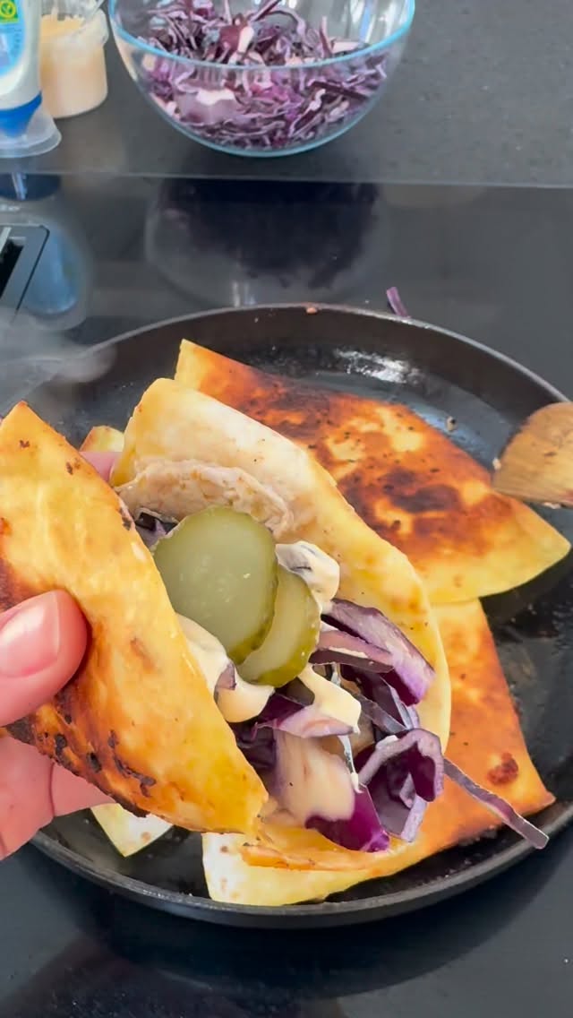 Vup vup hurtig aftensmad som teenagerne elsker. Lidt lav på grønt, men det må vi løse med snack grønt. @hartvigengell #stabiltblodsukker #sundhed #lowcarb