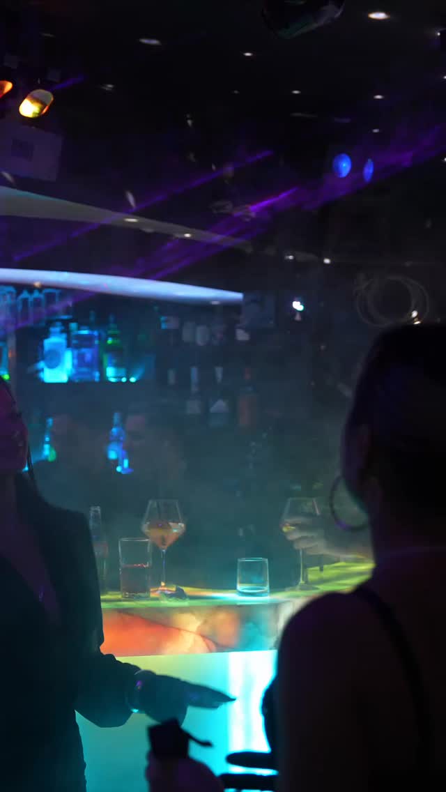 The weekend starts at Tuck In… 🔥
Fire shows, signature cocktails, great food and full nightclub energy ✨
DJ, lights, dancing — this isn’t just dinner, it’s a whole experience.
Come feel the vibe.
Book your table for the weekend now.
📍 Tuck In Restaurant, Northampton
Reserve your table now - Link in bio.