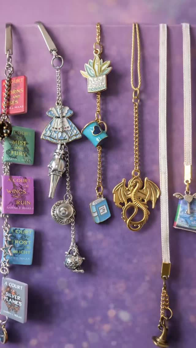 Lesezeichen gestalten jederzeit ohne Termin
Bald gibt es noch folgende Workshops:
📖 Buchbinden
📚 Farbschnitt
💎 Diamond Painting Buchcovers
Und noch viel mehr bookish Projekte
Schreib mir eine PN mit Deiner Email und ich schicke Dir die Termine
#Bookish
#farbschnitt
#buchbinden
#lesezeichen
#leipzig