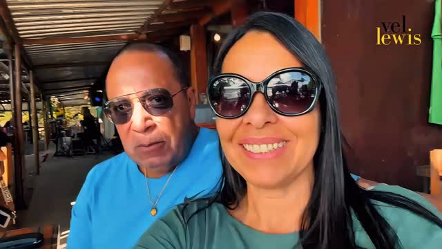 Had a lovely lunch this weekend at Lagoa de Itaipu, with a beautiful view and live music by my friends from inDuo ☀️🎶
Follow Vel Lewis Music for more!
#VelLewisMusic #jazz #hammondorgan #hamfam #organ #music #brasil #niteroi #itaipu #induo #livemusic #view