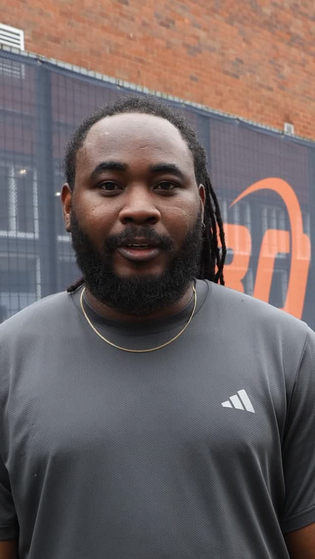Client Spotlight 🎥
Ayo joined us at the end of January… and hasn’t looked back.
☑️ 16lbs down
☑️ Stronger. Fitter. More capable.
☑️ Stepped up to our HYROX-style simulation and gave it everything
But this is bigger than just results.
It’s not just about training.
It’s the people, the energy, and the support that make the difference.
As Tony Robbins said:
“The quality of your life is the quality of your relationships.”
We are all really proud of you Ayo
Keep it going mate 🫡 💪