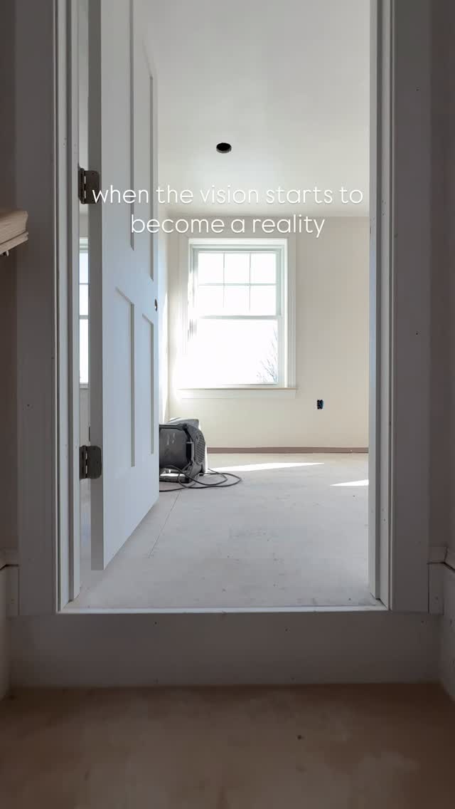 At @hshbllc , we’re not just here to build a space, we’re ready to bring your visions to life 🏡
•
•
•
#renovationstages #homerenovation #renovationlife #homeprojects #interiordesign