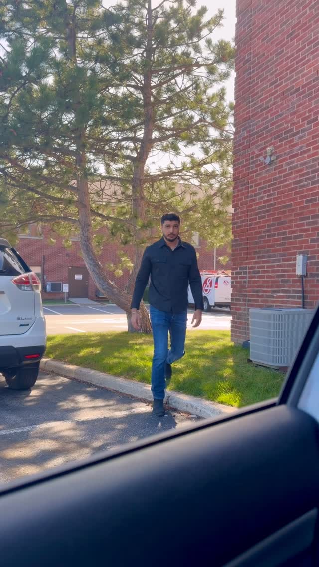 Backseat therapy hits different #vmapsych #torontotherapy #mentalhealth #etobicoketherapy #psychologist