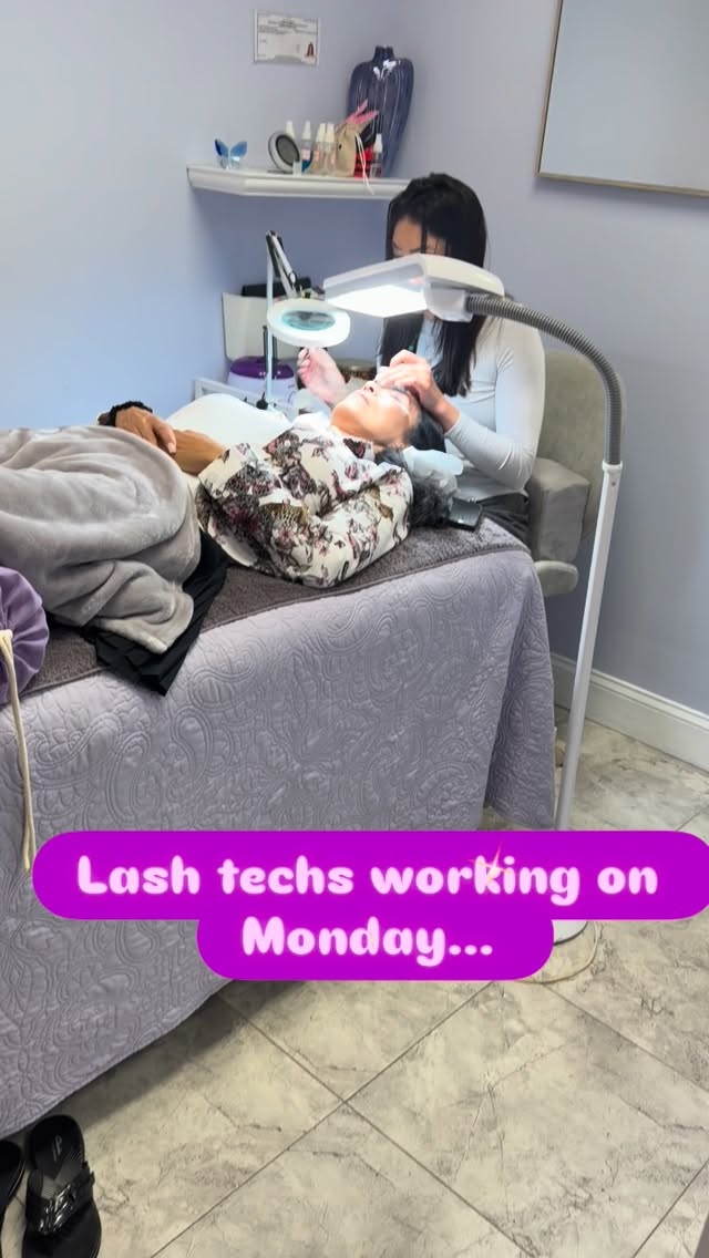 #lashextensions #lasheslasheslashes #justlashes #fullset #lash