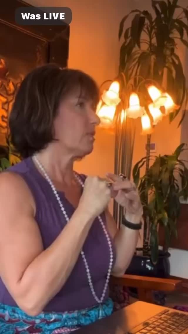 Relationships are highlighted right now and for the next 6 1/2 months when Venus turns a retrograde in a sign of Scorpio. Where can we find more balance in our relationships? Using the violet flame to transmute karma from this life and past lives is one of the keys. With the new moon in Aries coming up April 17 now is the time for a whole new you stepping into your power, sovereignty and authenticity #Join us in person or online or DM for one on one Spiritual coaching. You can also visit our website www.communityeaoga.com and look under offerings. #communiteayoga #violetflame #meditations #spiritualcoach