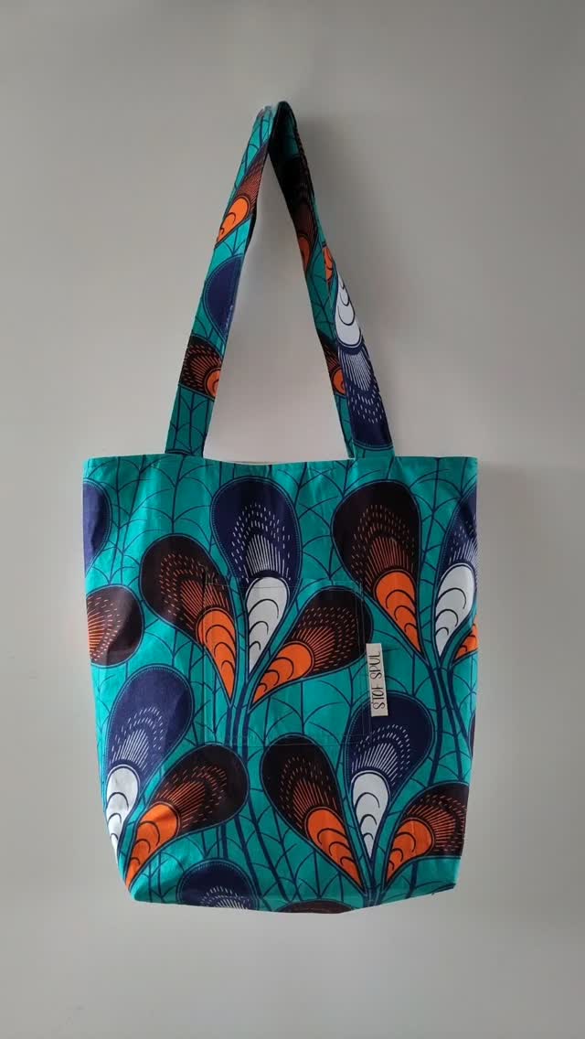 Lente! Daar hoort een fashion statement bij.
Shop je ideale tas op www.stofspul.nl ☀️