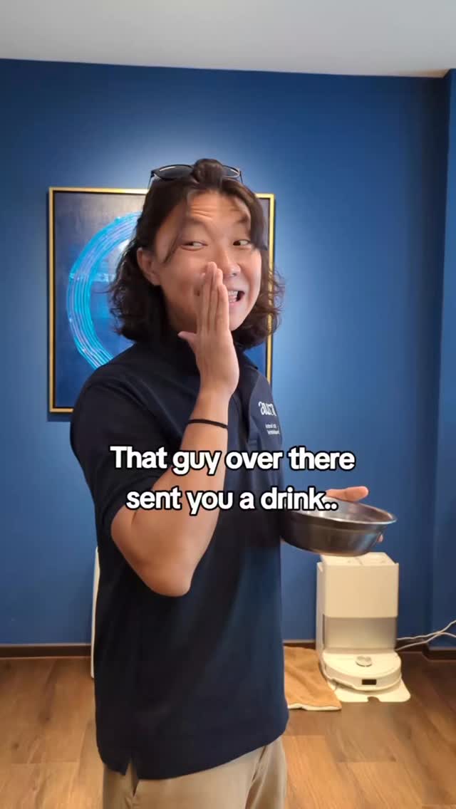 We would GLADLY accept a drink from this guy ๐
๐57 Jalan Tua Kong