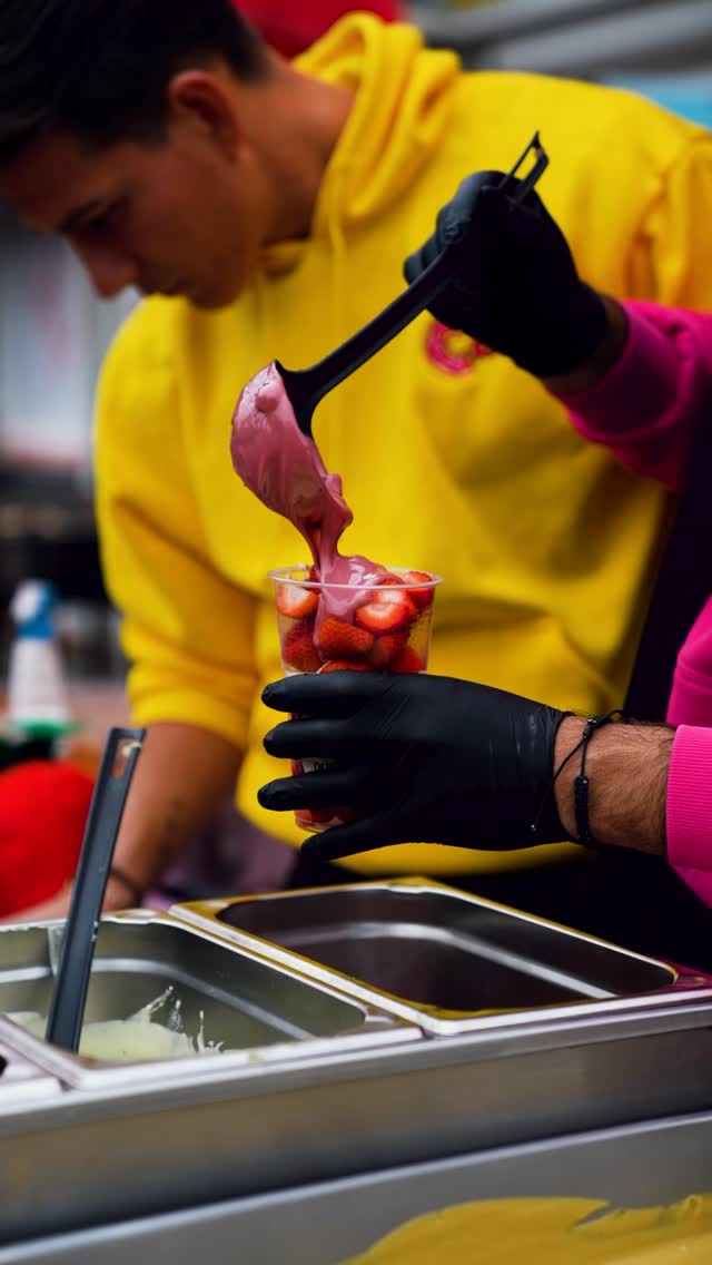 Prošli petak nas je kiša zezala, ali zato sutra nas čeka sunce i 20 stupnjeva! Vidimo se na vašem najdražem gradskom događanju - PLACe marketu i to na Tržnici Kvatrić! Vidimo se od 18h! #petkomJedemoNaKvatricu