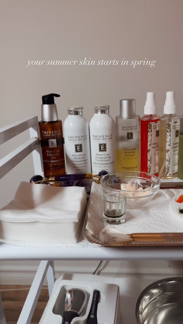 More than just a facial⊠itâs a ritual ð¿âš
Rooted in Hungarian heritage and backed by modern science, every @eminenceorganics product is crafted to deliver real, visible resultsâusing up to 95% organic, Biodynamic® ingredients you can actually see and feel.
From the textures, the scents, to the glow after âš every step is designed to nourish your skin while staying kind to the planetâno harsh chemicals, no animal testing, just pure, effective skincare.
And it goes beyond the treatmentâŠð³ A tree planted with every productð Sustainable farming practicesð Giving back to communities in need
This is skincare that feels good in every sense.
#EminenceOrganics #OrganicSkincare #FacialExperience #SkinRitual