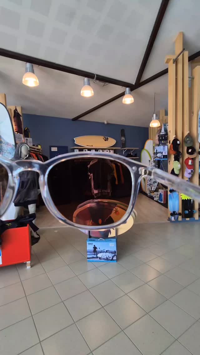 Nouveautés au Surfshop !
Les lunettes Mundaka sont arrivées ~ viens les essayer 🕶👓😎
Modèles sports nautiques - vintage - cat. 3 minimum 🫶
#surfshop #nouveauté #basenautiquesjdm #sunglasses #mundaka