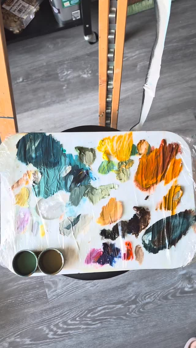 friends Hello everyone This is the third still life I've ever painted! The previous two sold out and I really liked it. It was this still life that I painted another one))) I'm getting ready for the upcoming festivals. Have a nice and peaceful day everyone.
#laraajohnstonart #ukrainiansinnj #jerseycitymarket #sunflowers #njartist