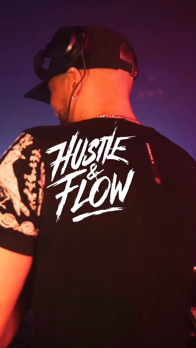 HEY PEOPLE Tous les vendredis @balajo.paris , soirée WILDBEATS by @hustle_and_flow.exp … stay connected pics by @decybelle_studio