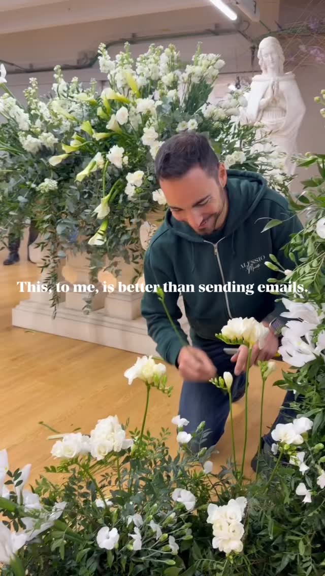 This, to me, is better than sending emails
And honestly, I stand by that
Some people answer emails all day, I get to create with flowers, make a mess, and call it work.
Fair trade if you ask me.