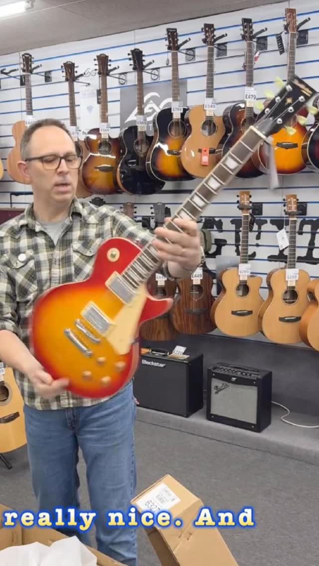 🔥 Unboxing the Northstar Pro by @tanglewooduk NSP3 in Heritage Cherry Burst — rich colour, pro‑level build, and instant wow factor.
#tanglewood #northstar #northstarpro #nsp3hcb #stourbridgemusic #shoplocal #musicshop #heritagecherryburst #unboxing