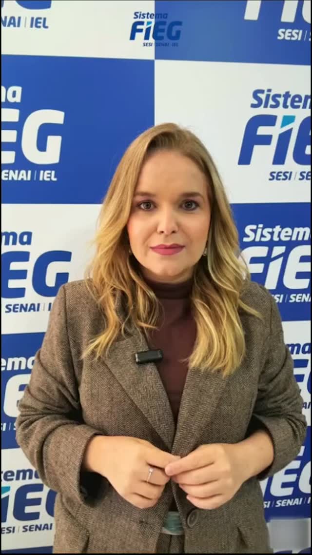 Get @reshare_app • @sistemafiegoficial 📢 CTRTI-FIEG INFORMA
🚨REDUÇÃO DA JORNADA DE TRABALHO
🚨Ontem , dia 14 de abril de 2026, o governo federal enviou ao Congresso o PL 1838/2026, assinado pelo Ministro do Trabalho Luiz Marinho. Diferentemente das PECs em tramitação, o PL não altera a Constituição — propõe mudanças na CLT e em legislações trabalhistas especiais.
📋 O que o PL 1838/2026 propõe:
• Reduzir a jornada normal de trabalho de 44 para 40 horas semanais;
• Garantir 2 dias de descanso remunerado por semana (fim oficial da escala 6x1);
• Descanso preferencialmente aos sábados e domingos, ressalvadas peculiaridades setoriais e negociação coletiva;
• Proibição de redução salarial (o trabalhador mantém o salário atual com menos horas);
• Permite escalas especiais e jornada 12x36 via negociação coletiva;
• Abrange CLT, domésticos, radialistas, motoristas, atletas, tripulantes e outros regimes especiais;
• Propõe vigência imediata na data de publicação.
💬 A Fieg acompanha de perto a tramitação desta matéria!