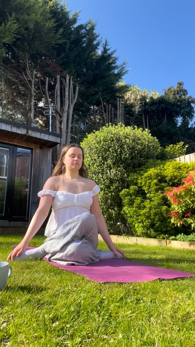 Suns out! ☀️☺️
#yoga #yogabyeloise
