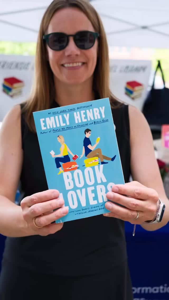 Calling all book lovers! 📚 Ada Women’s Night is around the corner and we can’t wait to chat everything books with you!
Grab your bookclub ladies, shop a curated selection of gently used books, and enter a bookish giveaway.
We’ll set up our pop-up bookshop outdoors (weather permitting) through the archway near LMCU and @ginasboutique in Downtown Ada 🙌🏻
#adawomensnight #loveyourlocal #discoverada #adabusinessassociation #adalibrary