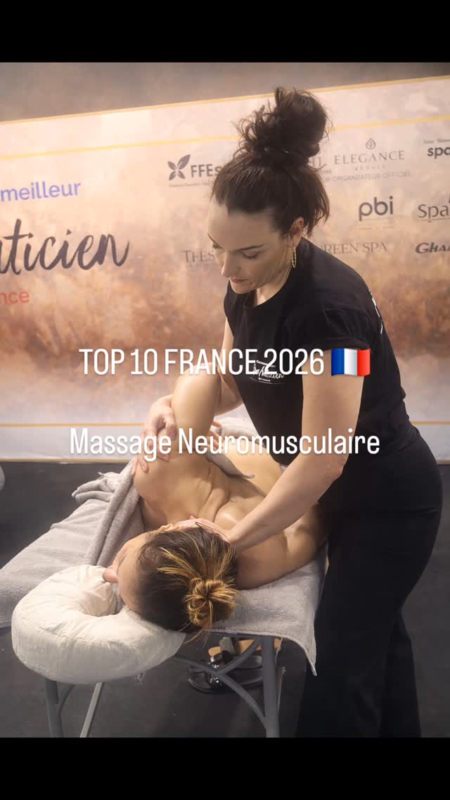 TOP 10 FRANCE 🇫🇷 2026
Catégorie neuromusculaire
2ème année consécutive parmi les finalistes.
Fière de ce que j’ai proposé.
Fière d’être restée alignée avec ma vision du massage.
Chaque expérience m’affine, me renforce…
et me confirme que je suis à ma place.
On continue 🔥
Merci à @anapontadosol, mon cobaye du jour (la meilleure !) et à @annefleurdepeau__se pour son soutien et ses superbes photos 🥰
