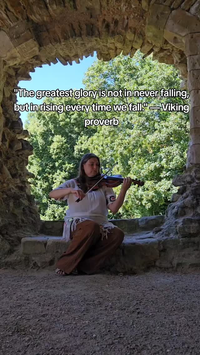 Valhalla Calling by @miracleofsound bardic violin cover in Medieval ruins
#viking #vikings #valhalla