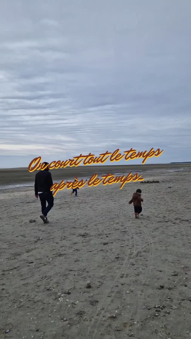 Il n’y a rien de tel que l’air marin pour recharger les batteries et nourrir la créativité. Je reviens vers mes aiguilles avec une énergie toute neuve pour finaliser vos commandes de printemps.
#Douceur #viedemaman❤️ #artisanatfrancais #ideecadeaunaissance #cadeaunaissance