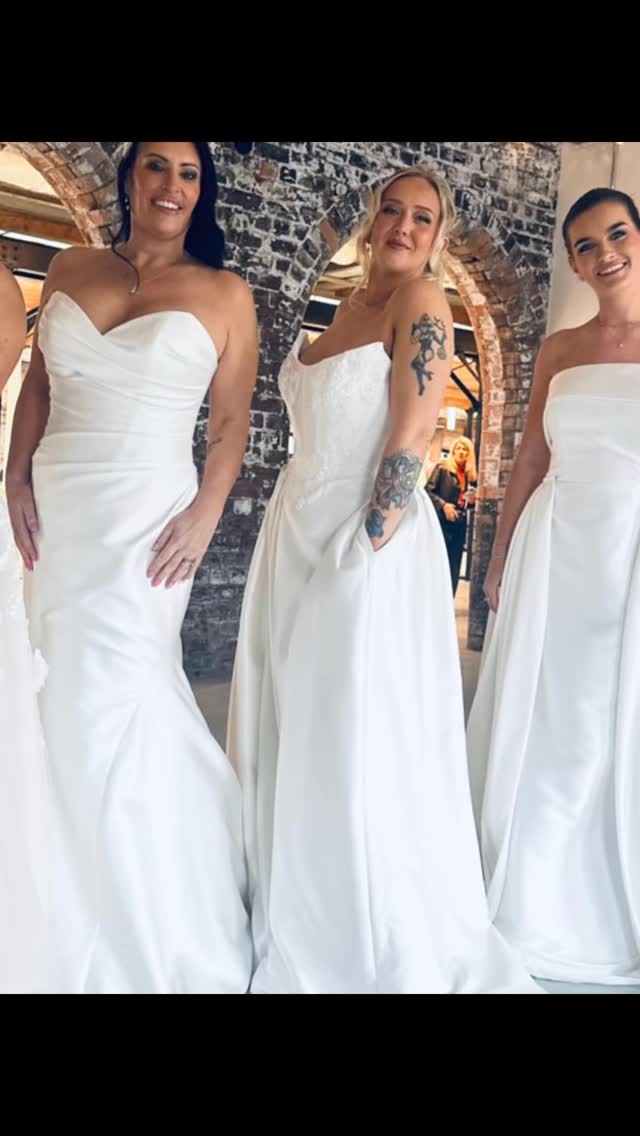 When girls just want to have fun at Vows Bridal Wakefield… trying on dreamy dresses, feeling amazing, and finding the one — with styles for every bride, including plus size 💫
#InclusiveBridal #AllBrides #WeddingPlanning #2026Bride #2027bride