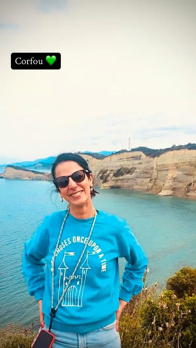 (FR) L’île de Corfou 💚�Grande, luxuriante, sauvage… ses paysages sont à couper le souffle et ses vues magiques. Ici, il faut prendre la route (plus de 100 km rien qu’au nord !), marcher, grimper, explorer… et surtout s’émerveiller.�Comment ne pas retomber amoureuse, encore et encore, de la grande dame de la mer Ionienne ?
(ENG) Corfu Island 💚�Vast, lush, and wild… its landscapes are breathtaking and its views truly magical. Here, you have to hit the road (over 100 km just in the north!), walk, climb, explore… and above all, marvel at every moment.�How not fall in love, again and again, with the grand lady of the Ionian Sea? #exploregreece #wanderlust #beautifuldestinations #travelgram #travelplanner