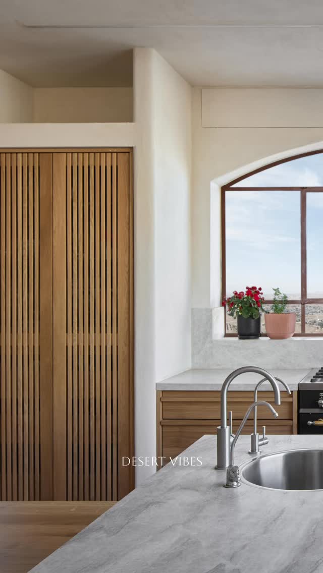 Choose the vibe.
With us.
The Butcher’s Kitchen
Www.butchers.co.il
📷 @michael.tikva.photography
Architecture: @avitalandshira
Vibes: @djmiripetel