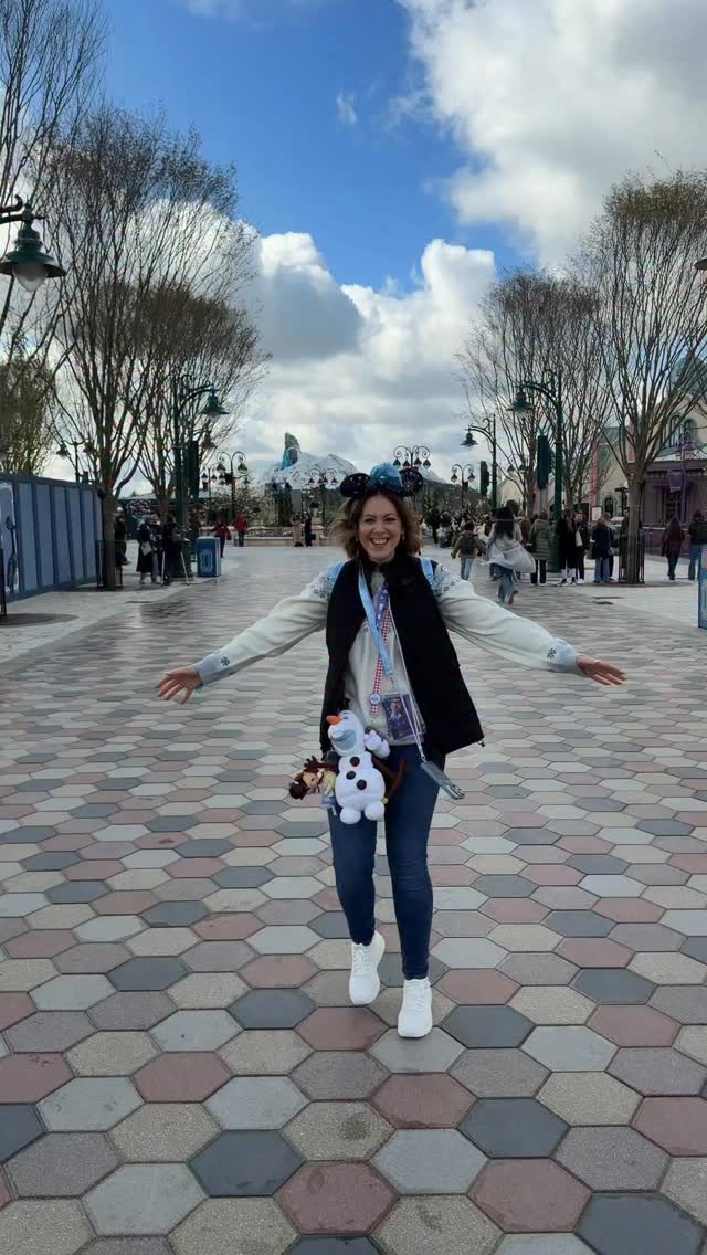 Adventure Way is so much more than pavement on the ground and fairylights in the trees.
It’s the difference between a theme park and a Disney Park. It’s the moment you turn the corner and feel something. Whether it makes you cry, feel joy or just a little bit of relief from everyday life. A Disney park is supposed to make you feel something.
Disney Adventure World makes you feel.
It has been so carefully crafted by imagineers and nurtured by cast members. It is the music, the lights, the characters, the food, the lake, the skyline, the attention to detail. The people.
It’s Disney Magic ✨
It’s now well and truly a Disney Park and I love it. I feel our little park we’ve always loved has graduated to something so much more and I’m so happy and proud of it.
What can I say? I’m a fan.
#adventureway #disneyadventureworld #disnsypark #disneylandparis #disneyfan