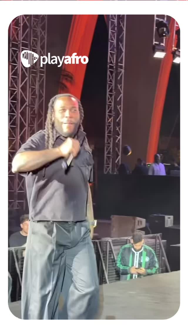Burna boy@burnaboygram first performance in Egypt 🇪🇬
Follow @play.afro for more updates🔥🔥
#playafro #afrobeats #burnaboy #africa #egypt