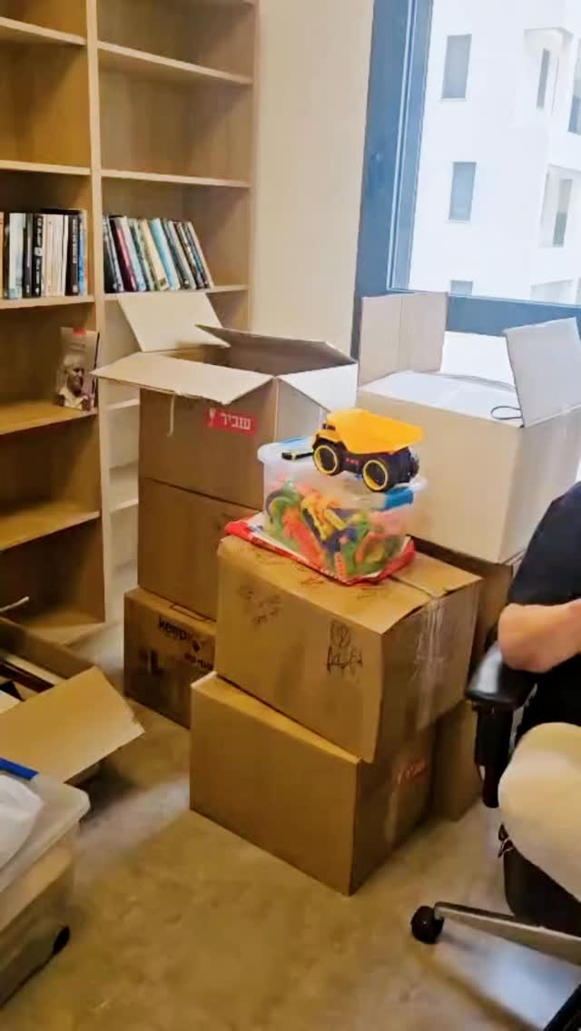  לעבור דירה זה לא מה שחשבתם(; מזמינות אתכם לראות איך בסוף היום אנחנו משאירות לכם בית מאורגן, מסודר ונעים 🏡
צריכים עזרה? דברו אתנו>>
💬בתים מסודרים • 053-2121204
אפשר גם בווטסאפ>> לינק בביו