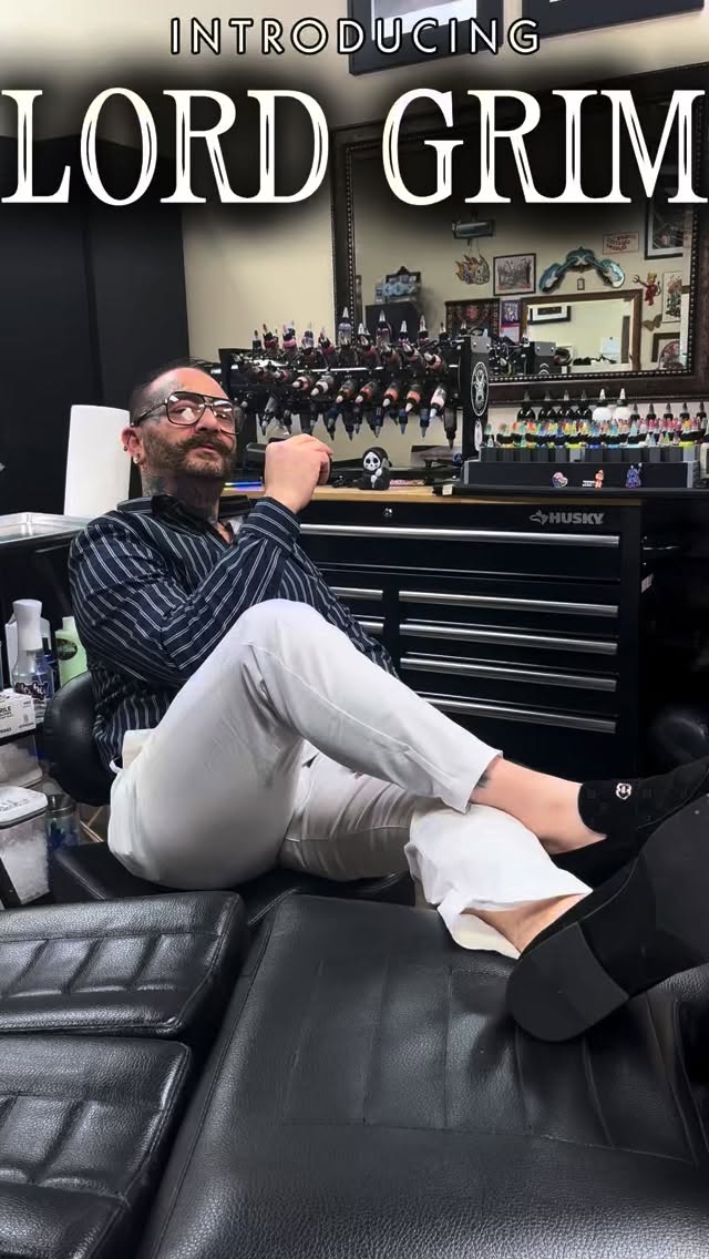 šØ Artist Feature: Meet Grim
Grim specializes in portraits, surrealism, and custom lettering with a true love for color tattoos.
Outside the shop, heās usually reading, listening to jazz and goth, or working toward launching his own menās dress clothing line and fashion-focused social media page.
His books are open and heās ready to take on new projects
DM to book
#tattoos #nctattoos #fayettevillenc #colortattoo #artistfeature