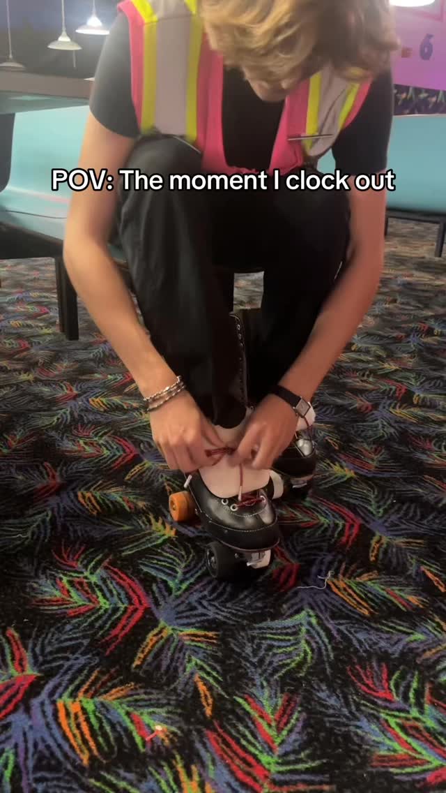 Love what you do and you won’t work a day in your life! Summer Hiring coming soon - keep an eye out for more info! 🤩
#miamirollerrink #miamijobs #hotwheels #thingstodomiami