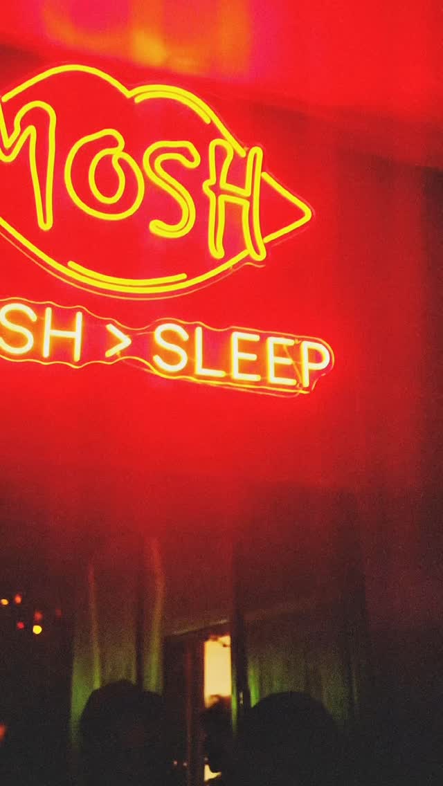 POV: The group chat actually made it out, follow that tune!
👀
Your Saturday night, sorted.
Dance ‘til late 11pm-3.30am
Join us every Friday & Saturday 11pm-3.30am, see you on the dancefloor.
BANK HOLIDAY SUNDAY @ MOSH- Nostalgic bangers til 3AM?
Your May Bank Holiday plans just got better 🔥
Sunday 3 May · 11PM - 3AM
Pop Mash Up · 90s RnB · Hip Hop 🎤
TICKETS ON SALE NOW. Link in bio. Grab them before they go 🎟️
#MoshLeicester #Fridaynights #LeicesterNights #WeekendPlans #amapianodance